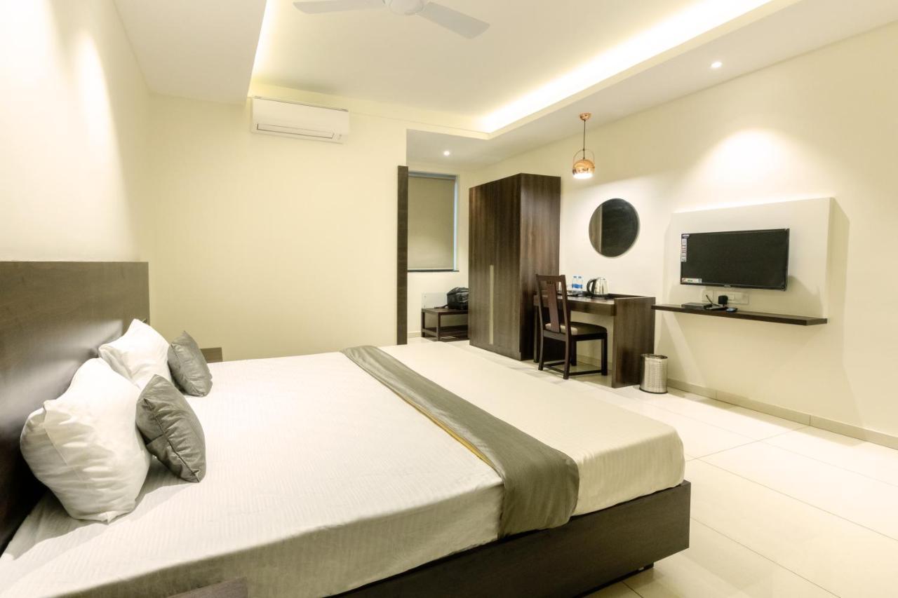 Hotel Paramount Suites & Service Apartments Mangalore Luaran gambar